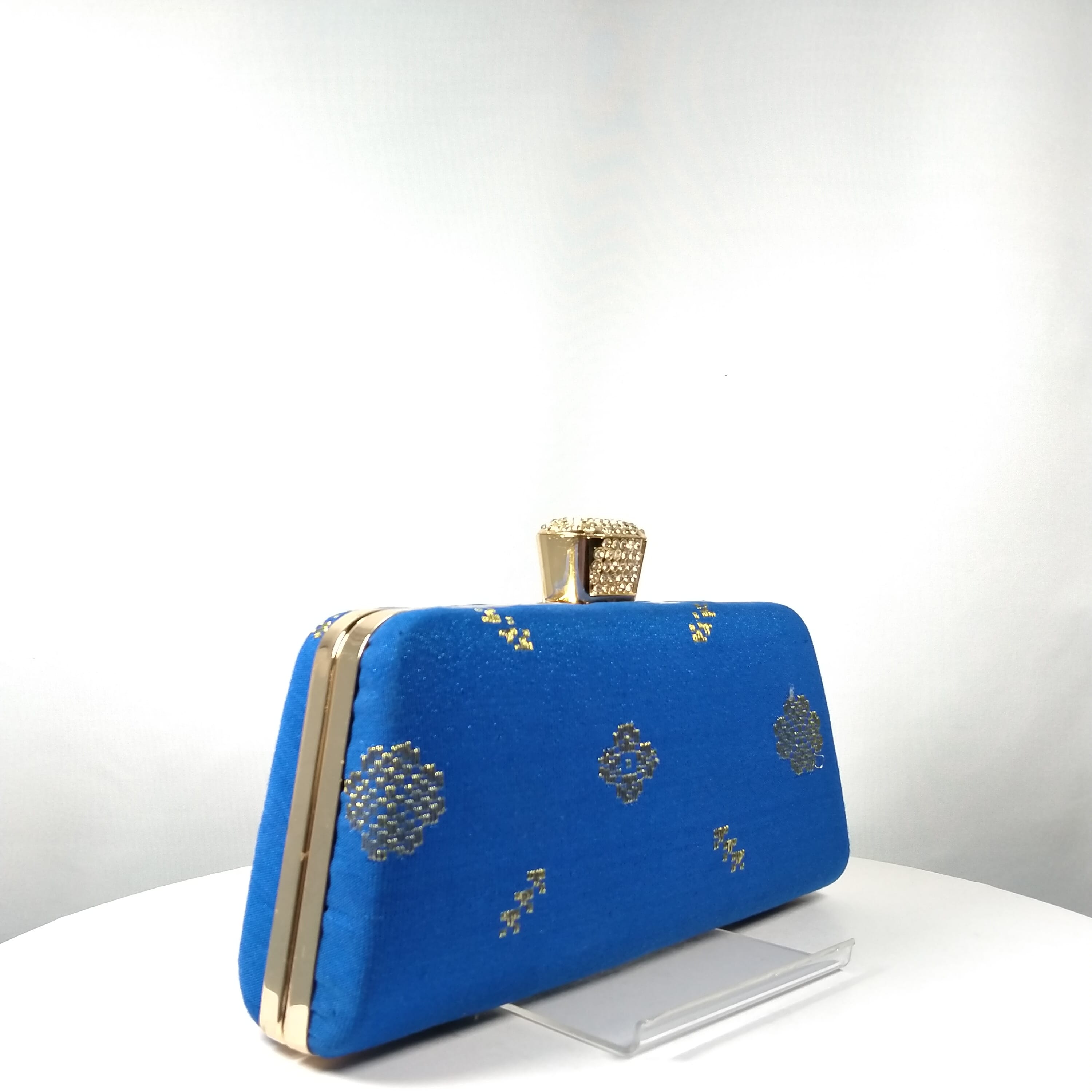 BT-C09_002 (SIDE VIEW)
