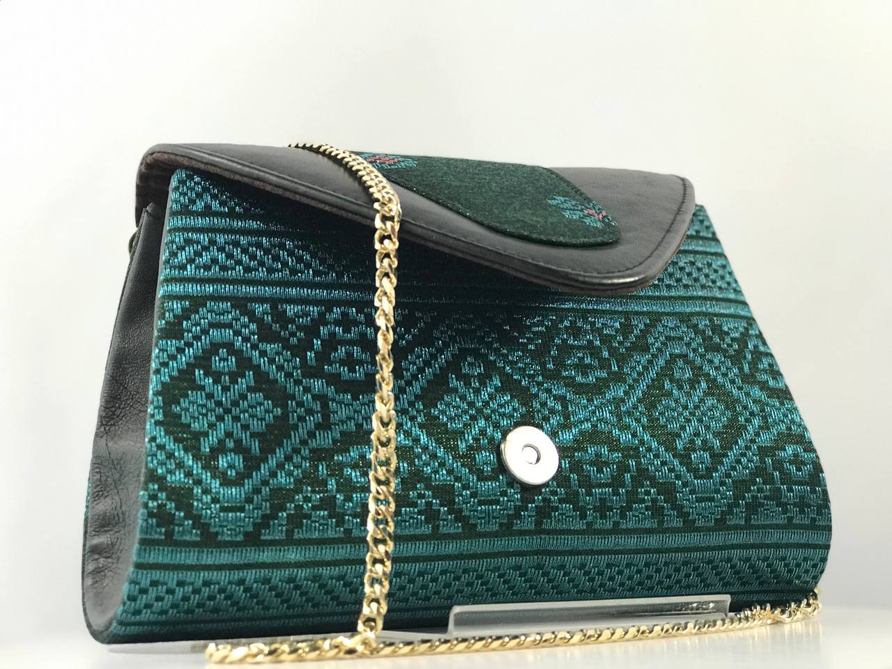 BT-FB01_006 (FRONT VIEW WITH CHAIN)