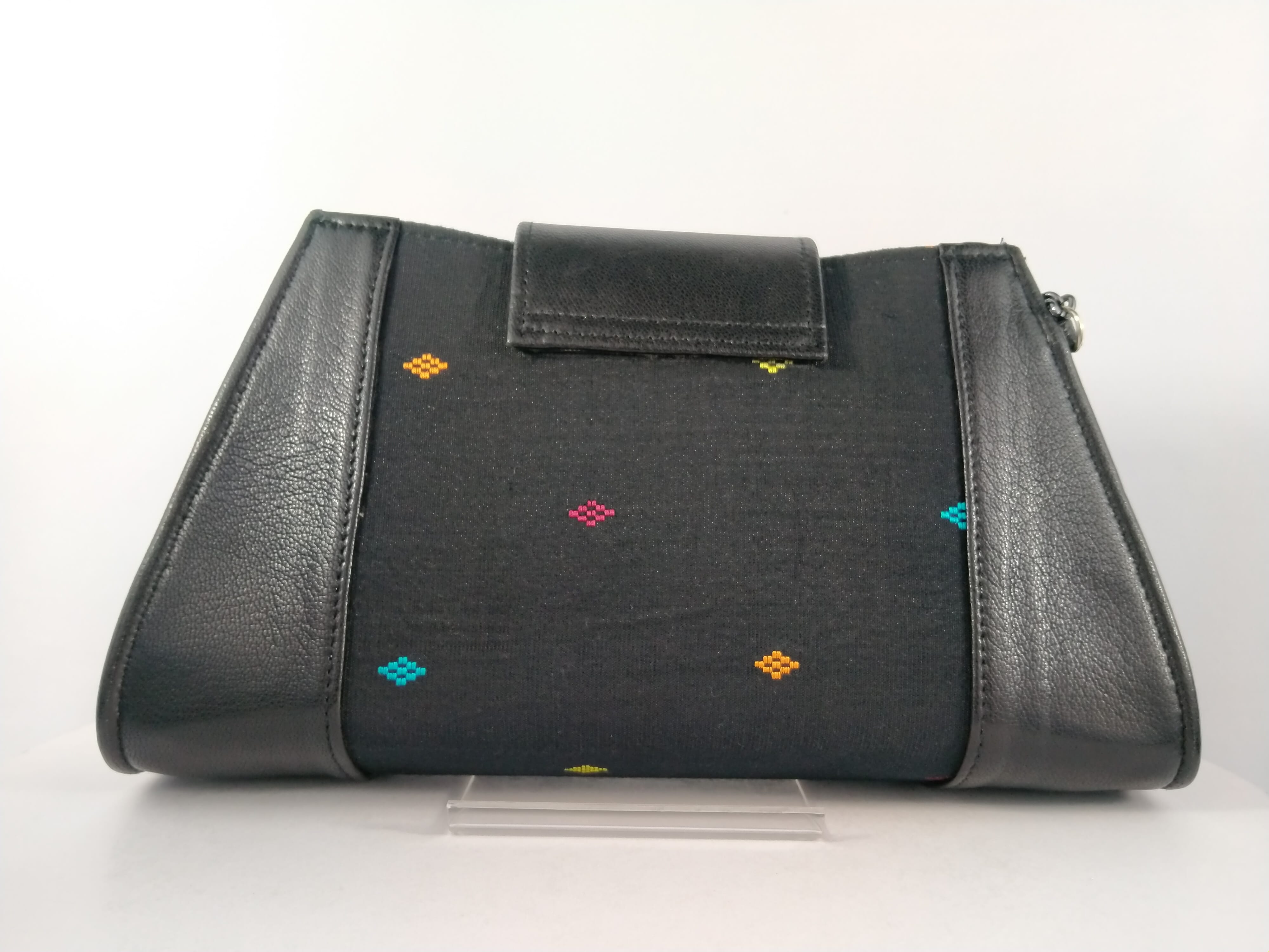 BT-SB01_002 (BACK VIEW)