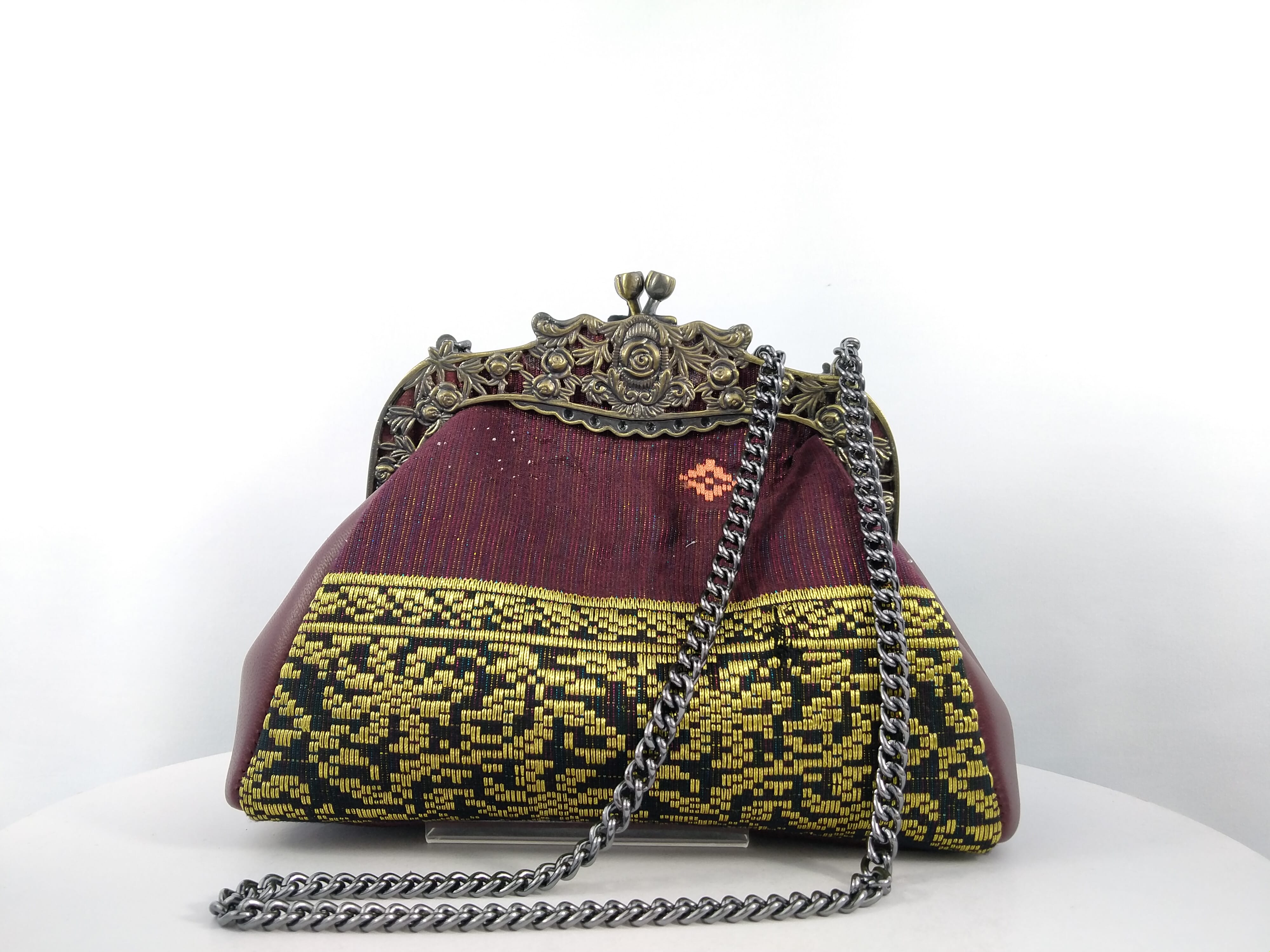 BT-SB03_002 (FRONT VIEW WITH CHAIN)