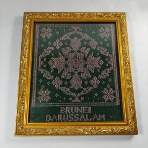Framed Kain Tenunan