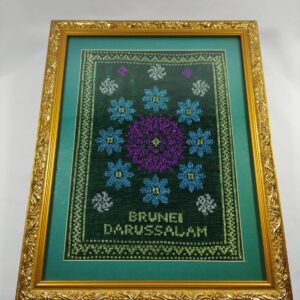 Framed Kain Tenunan