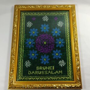 Framed Kain Tenunan