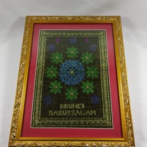 Framed Kain Tenunan