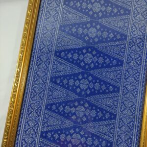 Framed Kain Tenunan