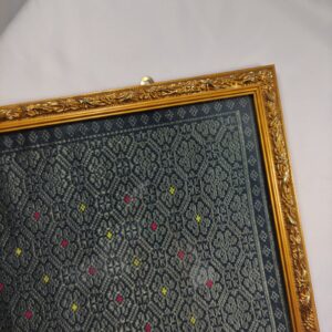 Framed Kain Tenunan