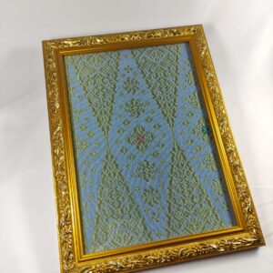 Framed Kain Tenunan